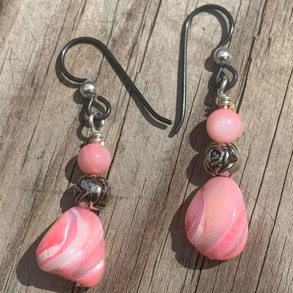 Pink/Salmon Coral Earrings. Sterling Silver - Picture 5 of 6